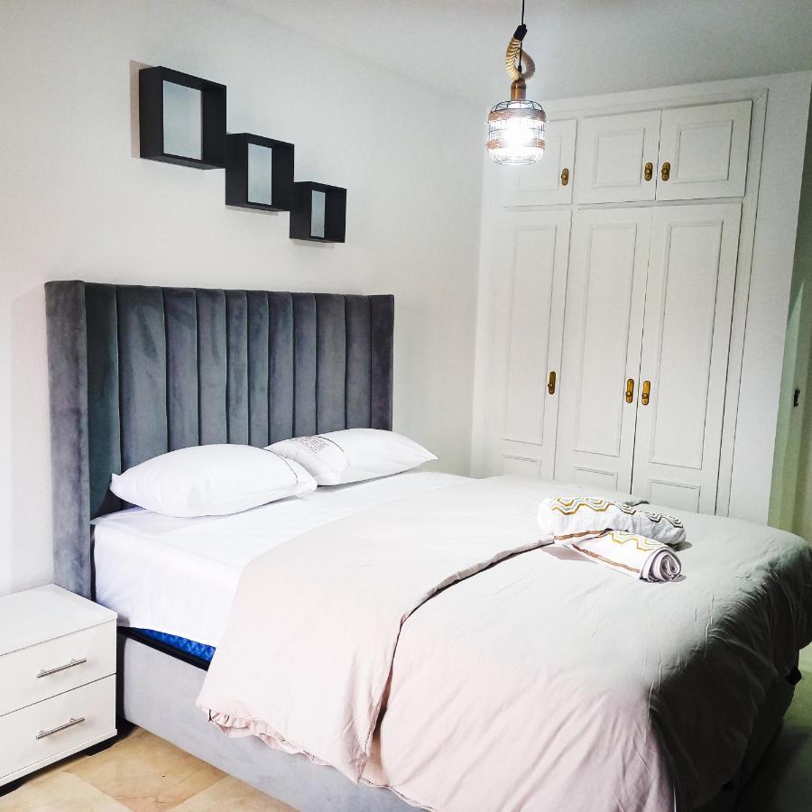 Nouveau Appartement Au Plein Centre-Ville En Face Hilton Tanger Exteriör bild
