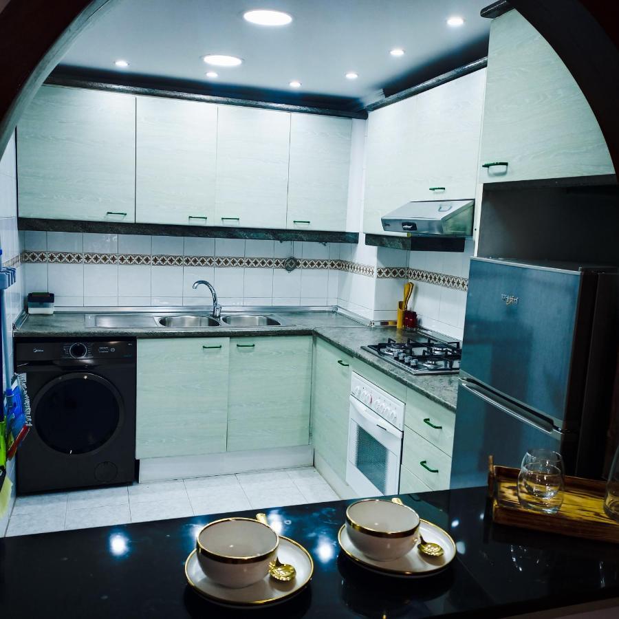 Nouveau Appartement Au Plein Centre-Ville En Face Hilton Tanger Exteriör bild