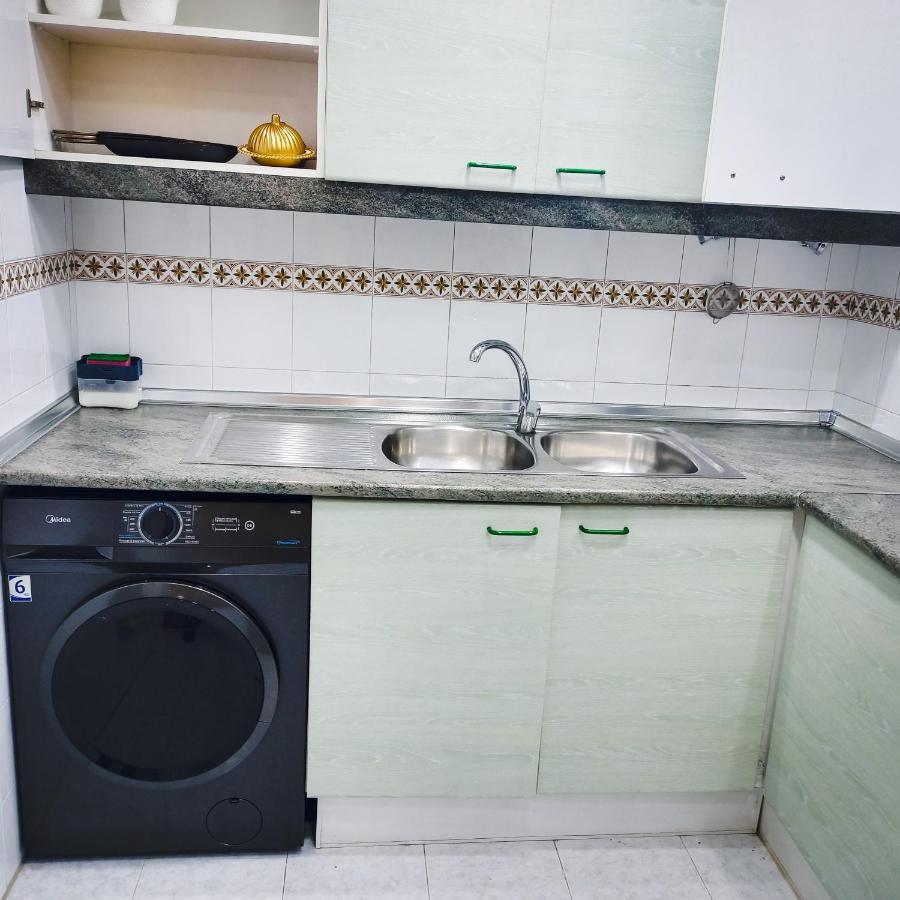 Nouveau Appartement Au Plein Centre-Ville En Face Hilton Tanger Exteriör bild