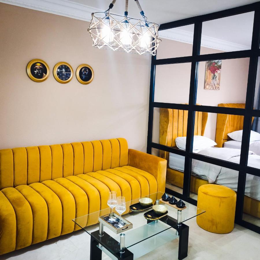 Nouveau Appartement Au Plein Centre-Ville En Face Hilton Tanger Exteriör bild